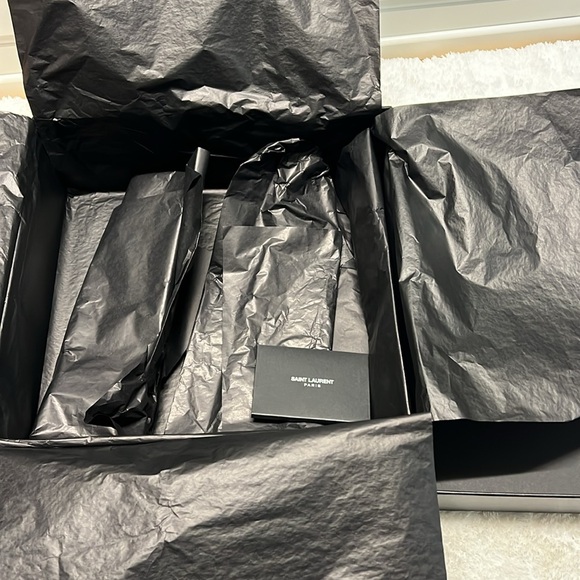 Saint Laurent Shoe Box - Picture 4 of 5